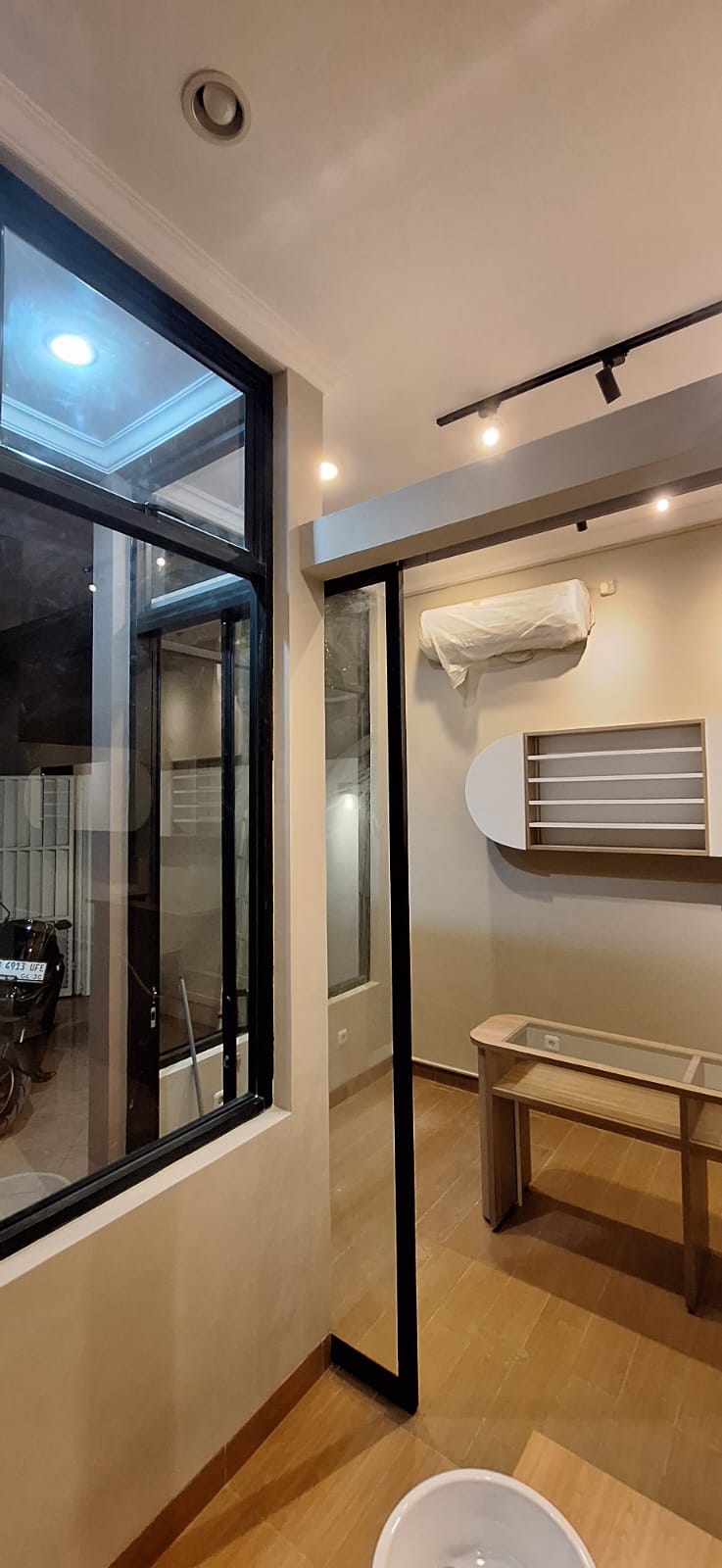 Renovasi Interior & Fit-Out Nail Salon — 10